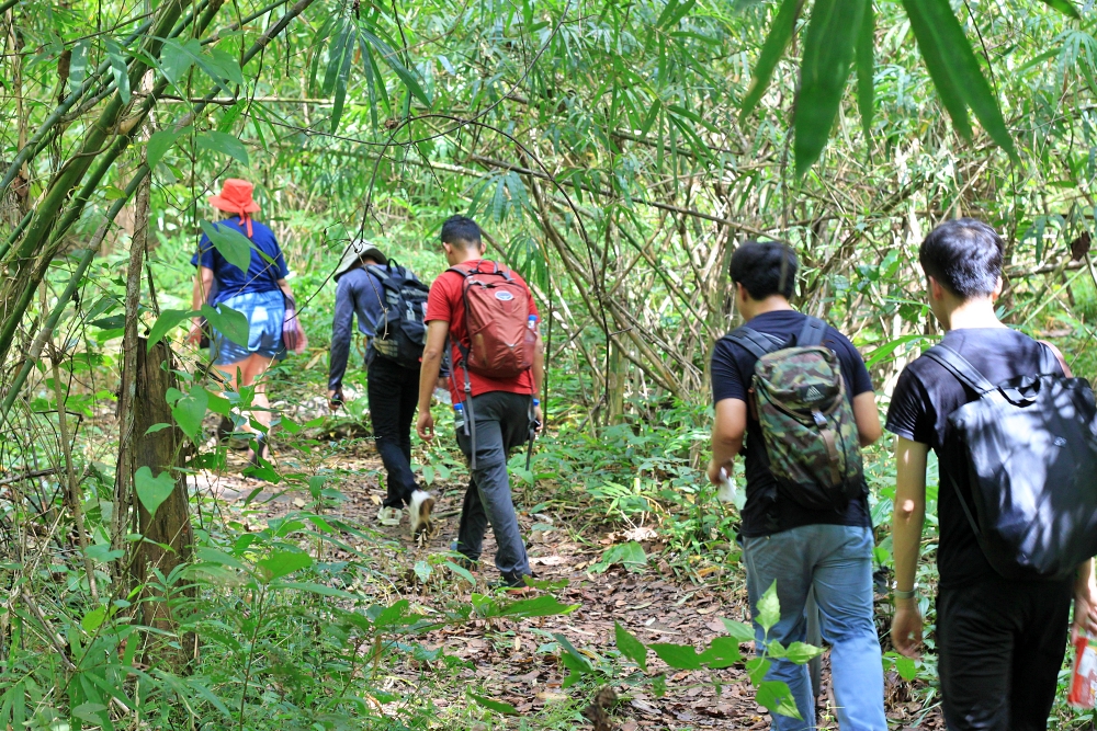 Wandelen in Kirirom. Dag tour van Phnom Penh