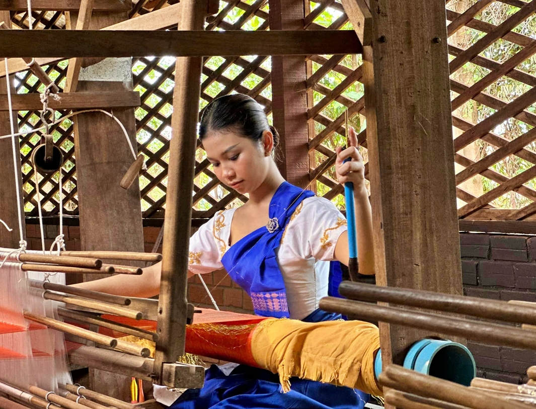 Artisans dangkor zijdefarm in Siem Reap