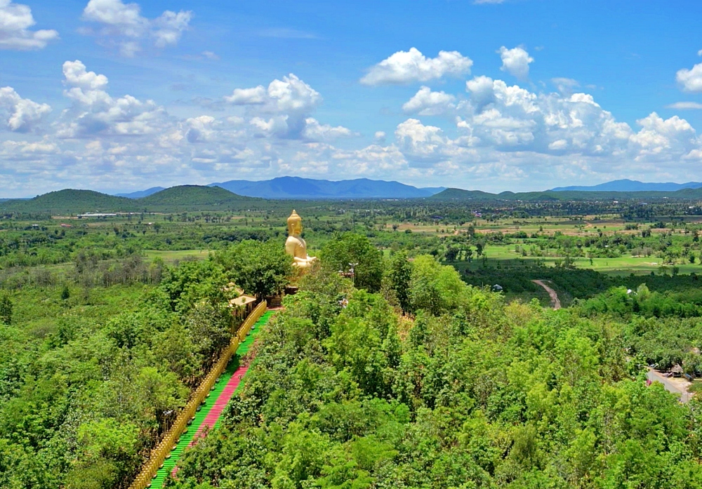 Wat Puth Kiri Pagoda in Takeo
